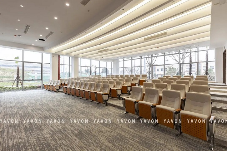 匯報(bào)區(qū)禮堂椅